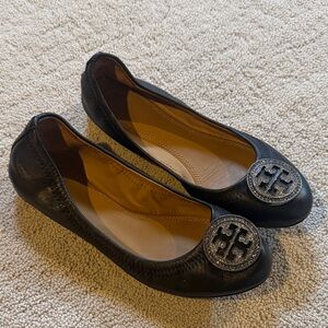 Tory Burch Black Leather Flats with Logo Emblem